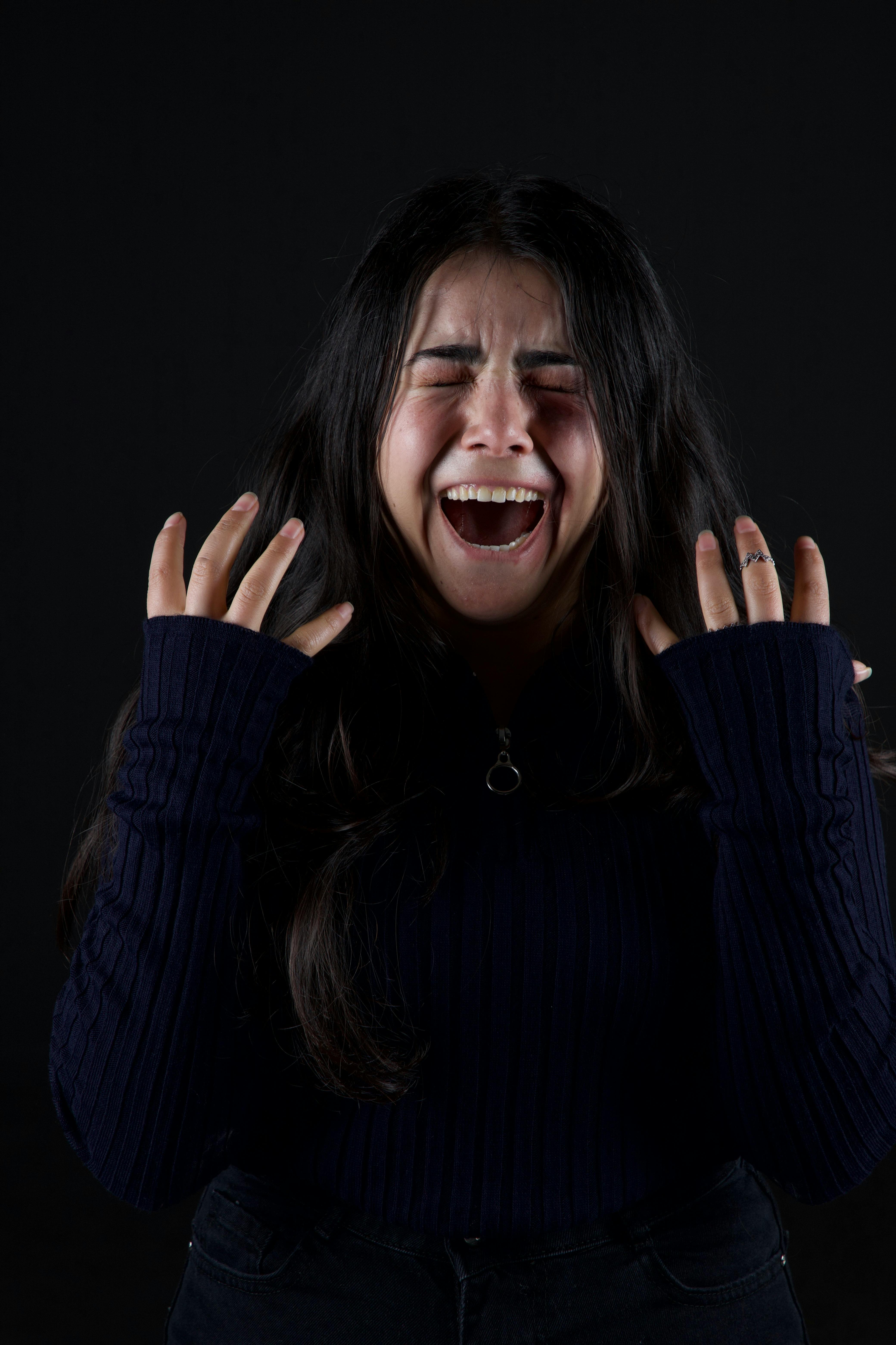 Sıkışan Enerjiyi Özgürleştirmek: Bastırılmış Öfkeyi Bedenimizden Nasıl Atarız?